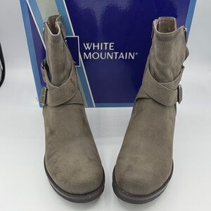 White Mountain womens stone backup suede booties size 10 zippered.